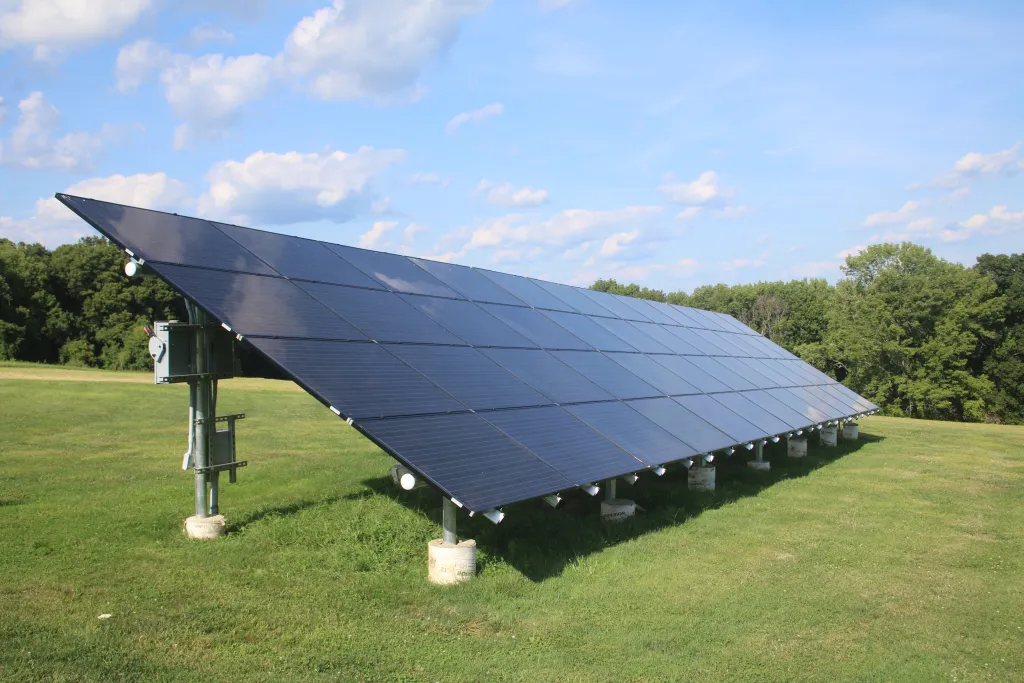 Ground Mount Solar. Solar on Farms.